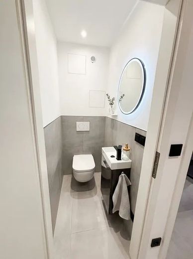 Your new home in our nice shared apartment / Curd-Jürgens-Straße 32, Munich / WE83 / room 1 – Gäste WC