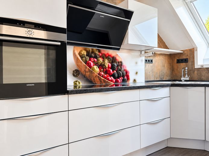 Wohnen auf zwei Ebenen – Maisonette mit hochwertiger Ausstattung und 3 Stellplätzen – Küche