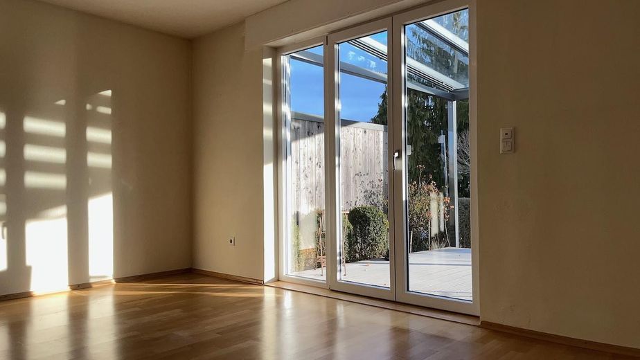Neuwertig saniertes EFH mit großem Grund in bester Lage - provisionsfrei – Lichtdurchfluteter Essbereich