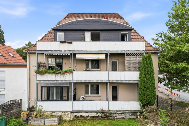 Atractiva inversión de capital con 6 unidades, balcones y potencial de desarrollo – Foto 25