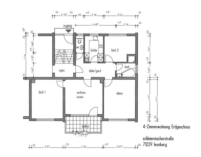 Verzorgd 4-kamer appartement met balkon en twee parkeerplaatsen – Grundriss