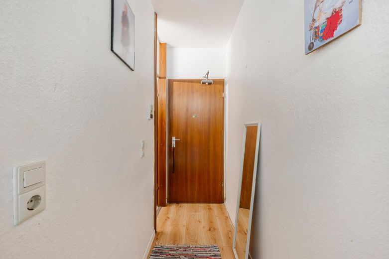 Kapitalanlage mit 6,5% Rendite o. Studentenwohnung fürs eigene Kind 1Zi.-Wohg. frei ab 1.11.26 #3007 – Flur