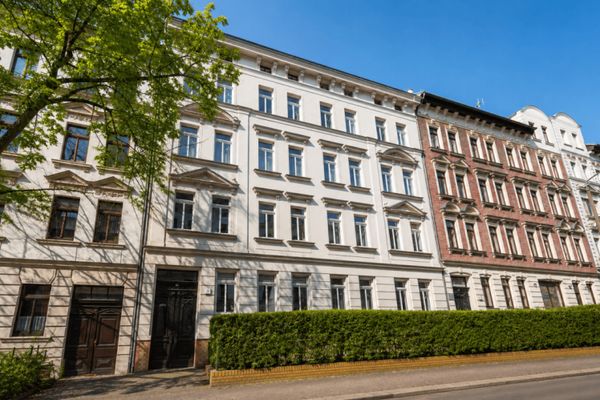 INWESTYCJA W KAMIENICĘ W GOHLIS | Wynajęte mieszkanie 3-pokojowe z balkonem od strony dziedzińca