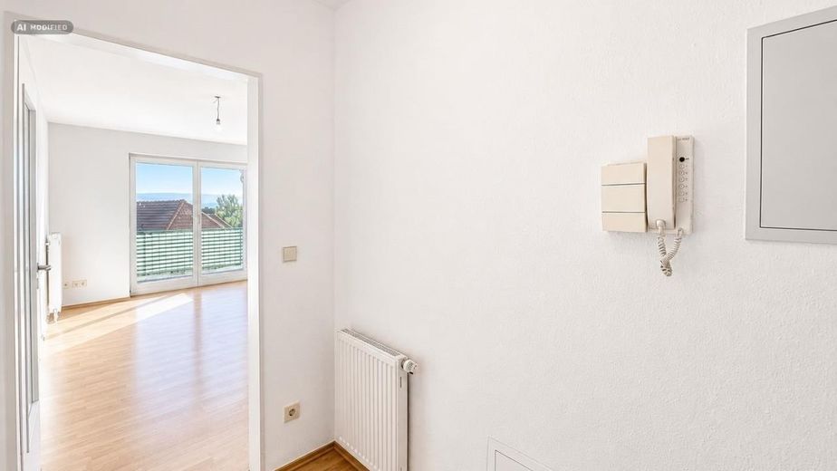 Zonnige 1,5-kamerwoning met balkon op het zuidwesten, inbouwkeuken en lift – Konstanz-Fürstenberg – Eingangsbereich