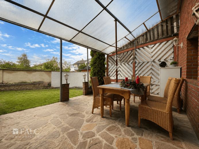 Familienidyll in ruhiger Lage von Bonn-Röttgen – Terrasse
