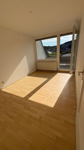 Bingen'de merkezi konumda aydınlık 2 odalı daire – Foto 4