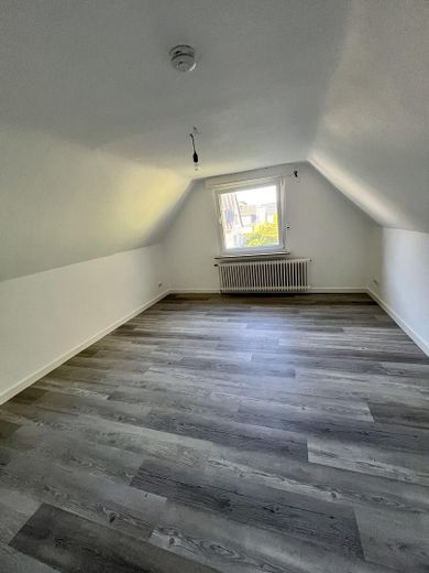 Modernisiertes Einfamilienhaus zur Miete: Modernes Familienglück mit XL-Garten in Bochum-Harpen! – Foto 12
