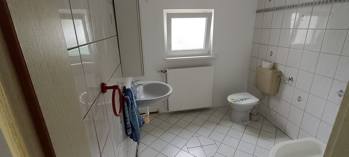 Einfamilienhaus mit Anbau nähe Unna-Zentrum – Bad EG