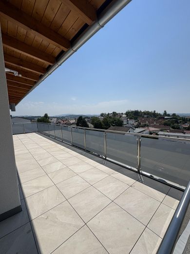 KfW40 + QNG: Im Herzen von Hauzenberg - Exklusives Penthaus mit Weitblick – Dachterrasse