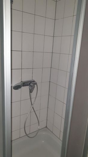 Dusche Badezimmer EG links