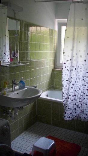 Bad mit Waschmaschinenan.