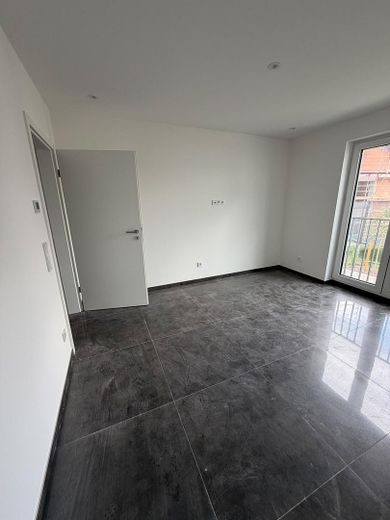 Großzügige 5-Zimmer-Neubauwohnung mit Einbauküche, Balkon und Stellplatz in Rodenbach – Foto 14
