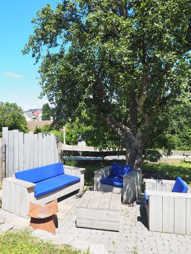 Gemütliche Sitzecke im Garten