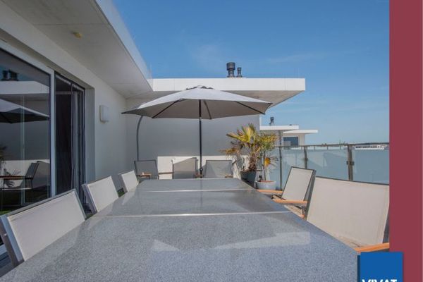 Genuss obenauf! Maisonette mit Dachterrasse, Luxus-EBK, ... und vielen weiteren Annehmlichkeiten!