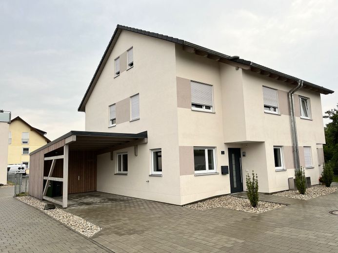 Doppelhaushälfte in Schwandorf zu vermieten – Photo 1