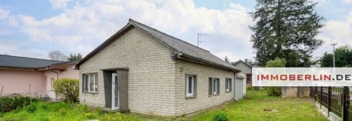 IMMOBERLIN.DE - Sanierungsbedürftiges Haus in sehr naturverbundener Lage zwischen Dahme & Wald