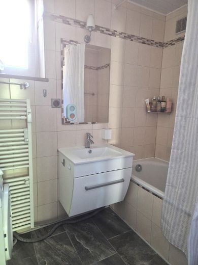 Charmante 3-Zimmer-Wohnung mit Westbalkon – gepflegt, hell und gut geschnitten – Bad