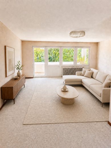 Abitare spaziosamente. Affacciarsi sul verde! 3,5 locali 102 m² Fellbach-Schmiden incluso posto auto in garage sotterraneo – Wohnzimmer Bildbeispiel