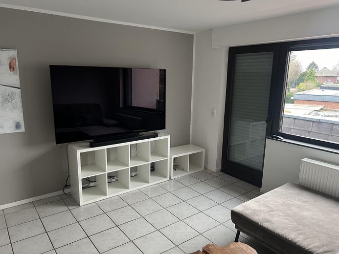 ZWEITBEZUG in aufwendig sanierte ETW (Vermietung) von Privat – Wohnzimmer