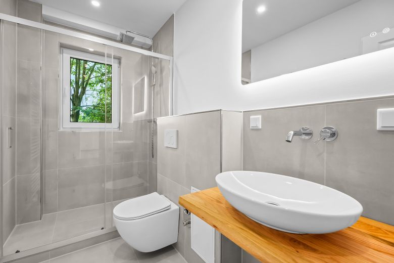 Schwachhausen, primer uso: piso reformado de 4 habitaciones con balcón – Badezimmer