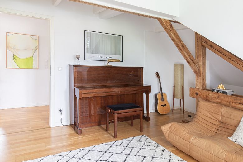 Wohnen + Kapitalanlage: Top gepflegtes, aufwendig saniertes 30er-Jahre-Haus in 1A-Lage Zehlendorf – … und Musizieren