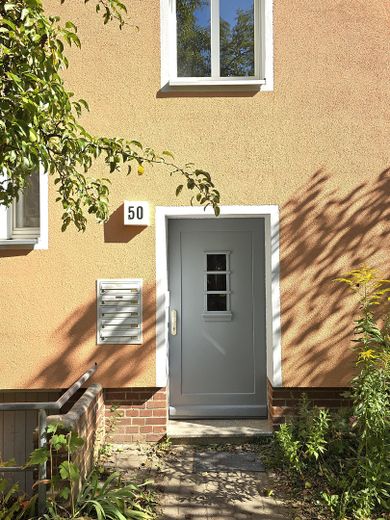 Edificio plurifamiliare con 10 unità abitative nel quartiere delle ville di Stendal – Eingang Nr. 50