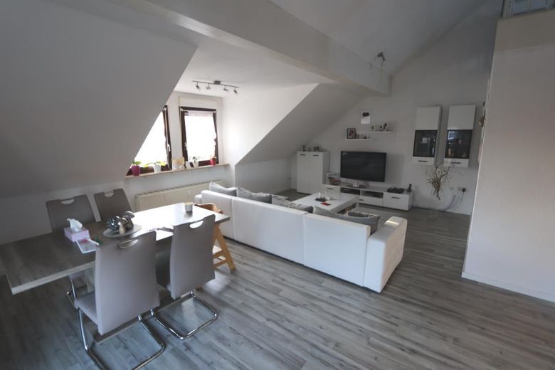 Wohnzimmer (vor Renovierung)