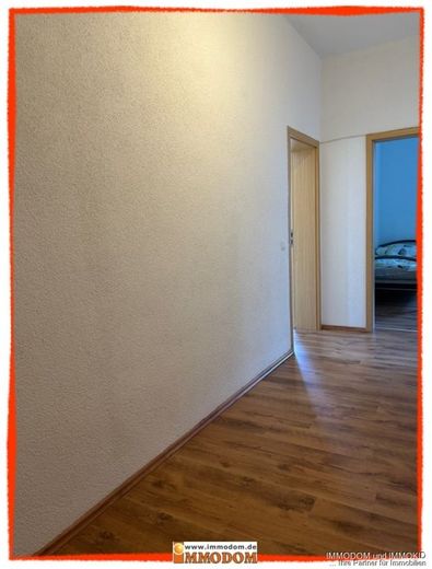 2-Zimmer-Wohnung mit schönem Bad in Wilkau-Hasslau, helle Räume, preiswert zu vermieten! – Flur