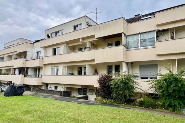 Maisonette apartment with three levels and two balconies