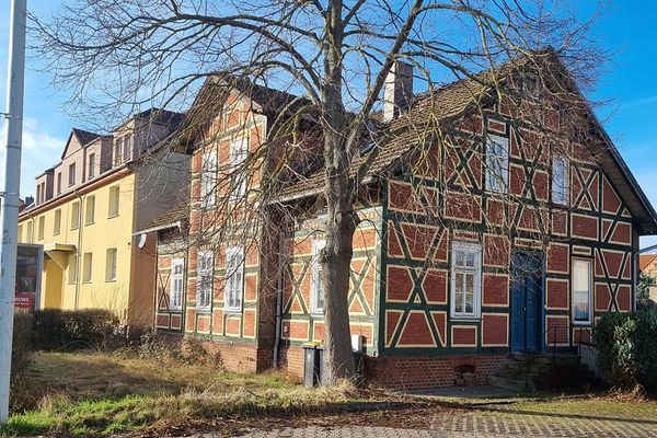 Historyczny dom szachulcowy w Eisenach: 218 m², duży ogród, od zaraz wolny i z bardzo korzystnym dofinansowaniem!