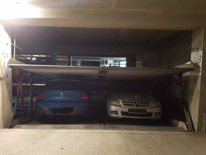 Tiefgarage (links unten)