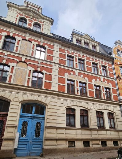 Luminoso y amplio apartamento de 2 habitaciones, rentabilidad del alquiler del 14% – Foto 1