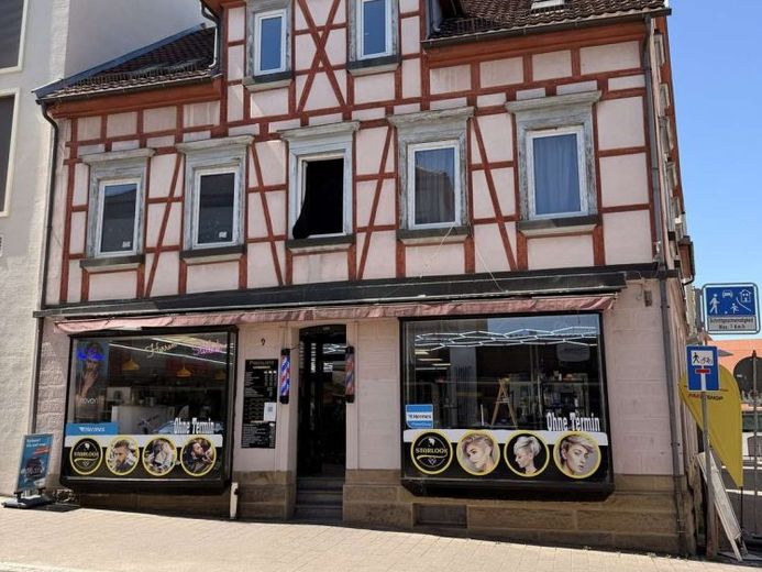 °°°° KAPITALANLAGE: MEHRFAMILIENHAUS mit GEWERBE und AUSBAUPOTENZIAL und ca. 8 % Rendite °°°° – Foto 1