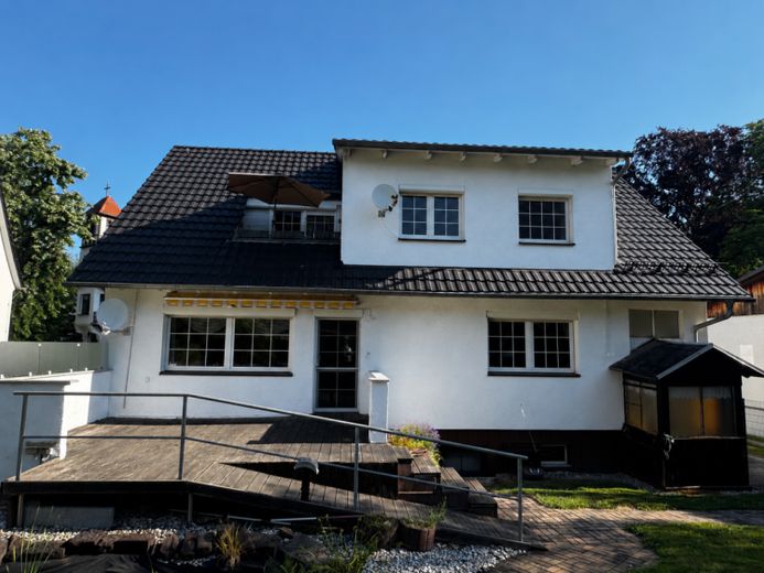 Ruhige Lage am Kurpark! Freistehendes EFH/ZFH mit ca. 163 m² Wohnfläche – Foto 1