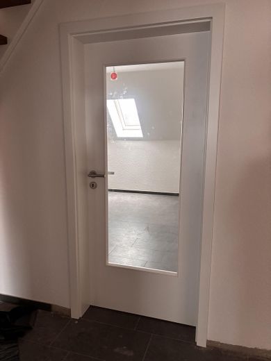Schöne große OG-Wohnung im KFW40-Plus Haus zu vermieten! – Foto 9