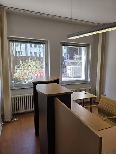 „The Gateway“ – Ihr repräsentatives Flagship – Büro 2