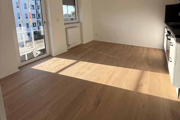 Erstbezug Kernsaniert | Helle 2-Zimmer Wohnung mit Balkon in München-Giesing