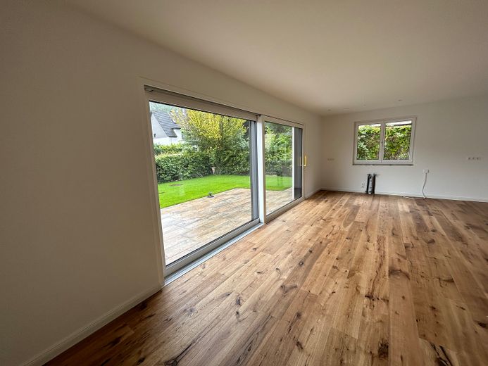 Neubau Doppelhaushälfte auf privater Wohnanlage  - A+ – Wohnen/Essen/Küche