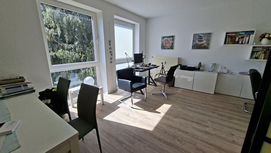 Attraktive Büro-/Praxiseinheit inkl. 1 Stellplatz - provisionsfrei – Foto 9