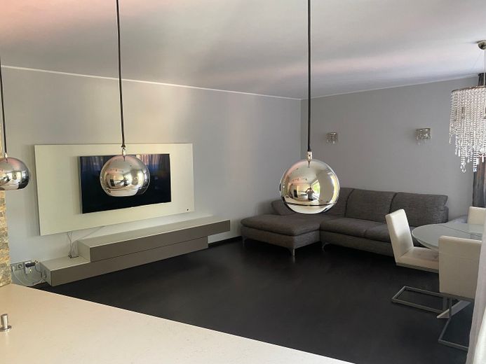 Stilvoll möblierte ruhige 3-Zi. Whg. | 80qm | optimale Anbindung – Foto 2
