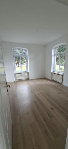 Otwarte oglądanie we wtorek 01.09.2026 o godz. 17:00 Jasne mieszkanie 3-pokojowe w Rieps – Zimmer 1