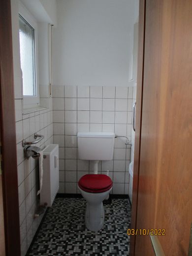 Seprate Toilette