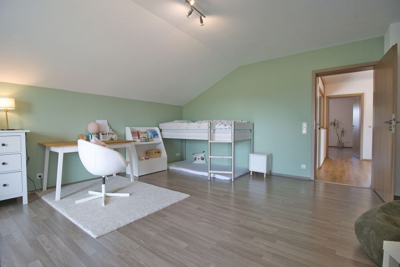 2. Kinderzimmer