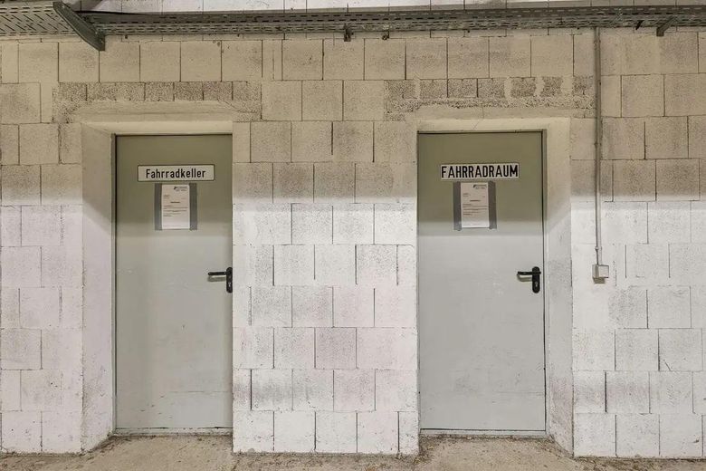 Appartamento di 2 locali appena ristrutturato con terrazza in posizione top al Galgenberg – Fahrradraum