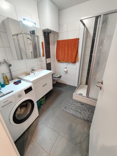 Центральная 3-комнатная квартира с встроенной кухней в Aschaffenburg – Foto 8