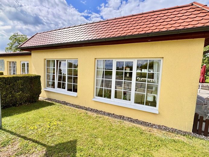 HORN IMMOBILIEN + beliebtes Eiscafé und Restaurant sucht Käufer und Nachfolger in Krackow bei Penkun – Gebäude