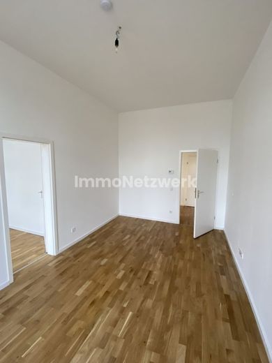 TOPANGEBOT***historisches Anlageobjekt in sehr zentraler Innenstadtlage***Rendite 5,30 % – Wohnzimmer 2