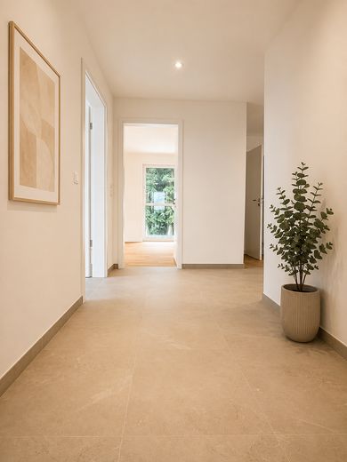 Erstbezug Alpenblick Penthouse mit 2 Zimmern - KFW 40 NH – Flur