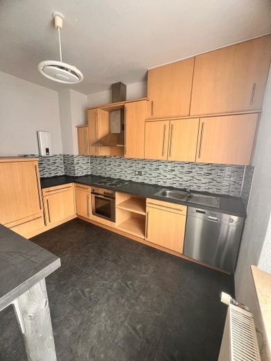 lichtdurchflutete 3 ZKB Wohnung nähe Stadtpark – Küche
