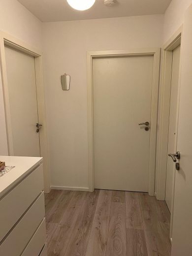 Tasteful 3-room apartment with upscale interior and balcony in Munich Perlach – Foto 5